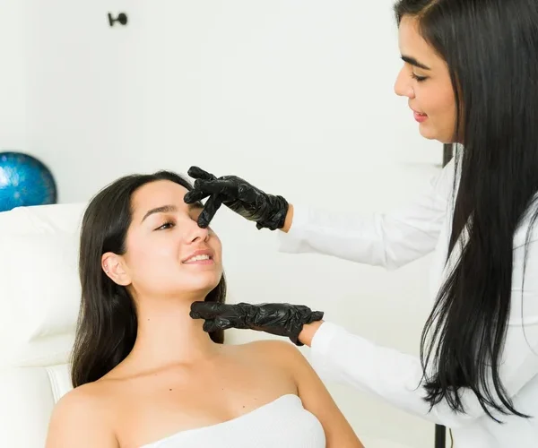 How to Become a Medical Aesthetician in Canada