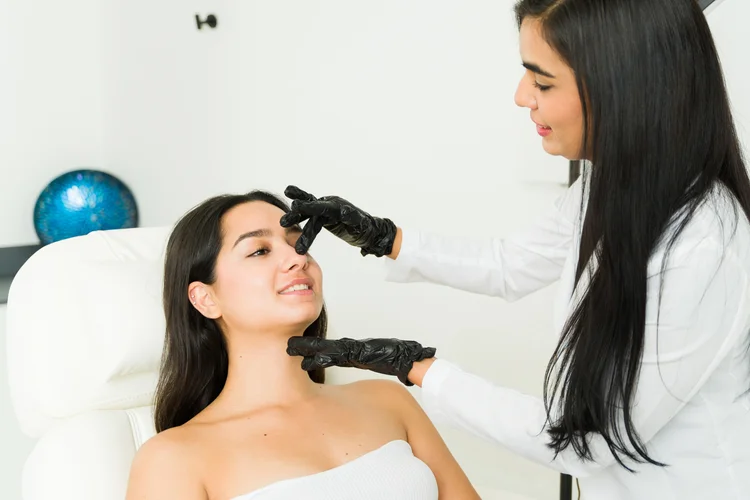 How to Become a Medical Aesthetician in Canada