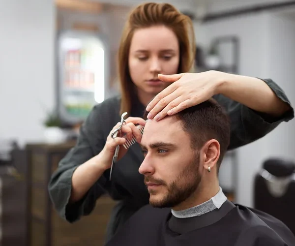 Barbering or Full Hairstyling Diploma: Which Program Is Right for You in Canada?
