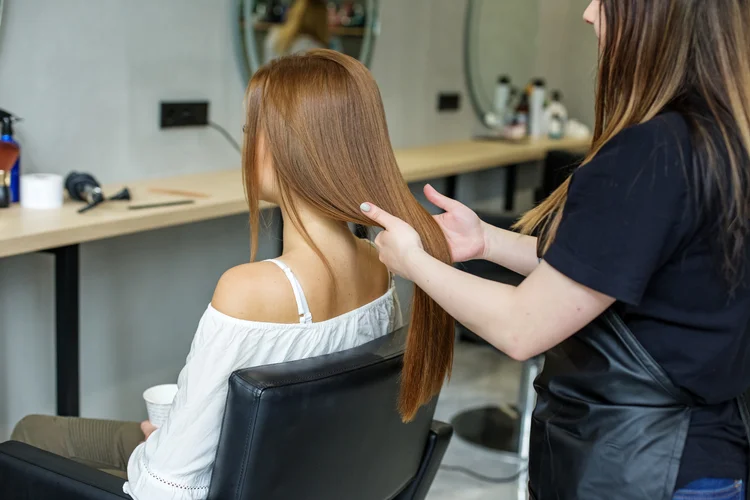 How to Master Client Consultations for Perfect Hairstyles Every Time