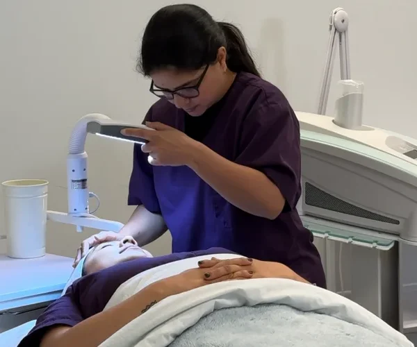 The Importance of Skin Analysis Before Any Aesthetic Treatment