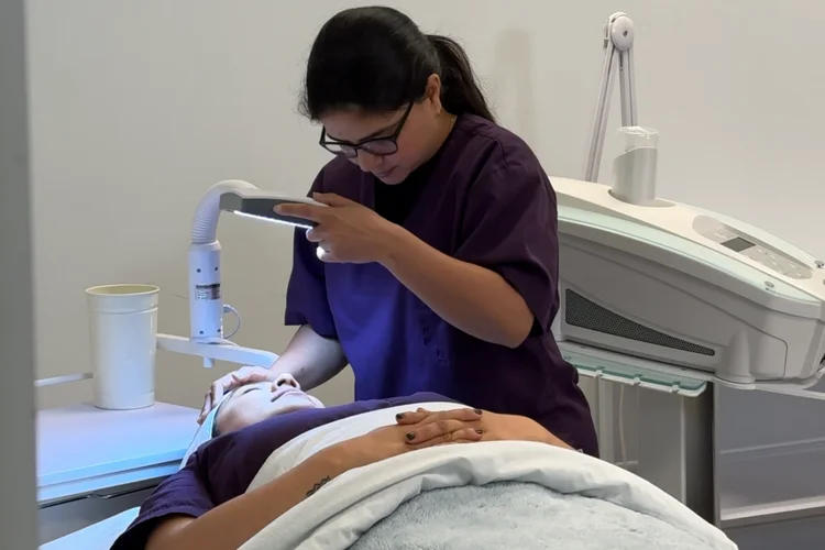 The Importance of Skin Analysis Before Any Aesthetic Treatment
