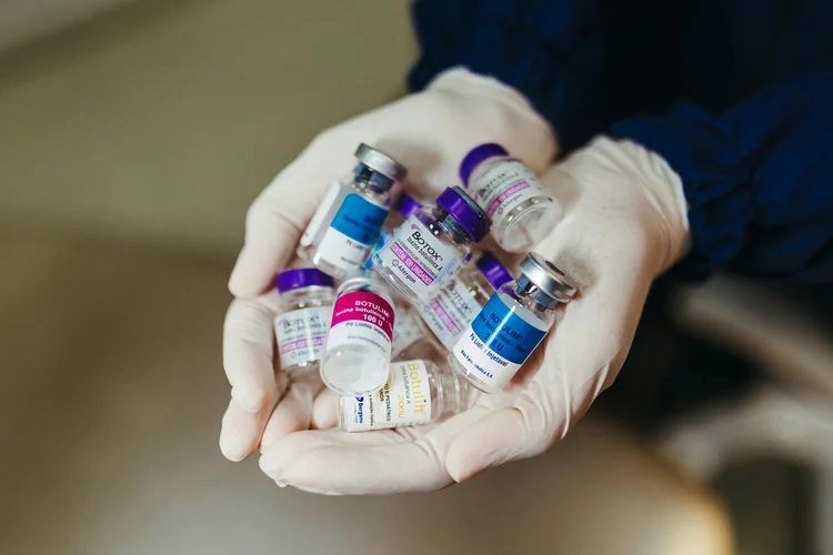 Understanding Botox Complications: Training at Chellsey Institute of Beauty and Health
